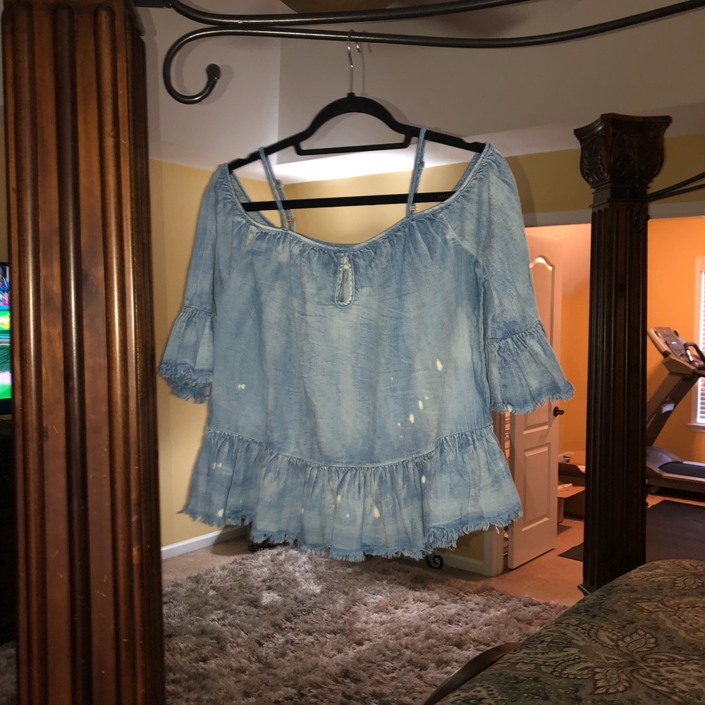 Denim Off the Shoulder Top - Picture 3 of 4